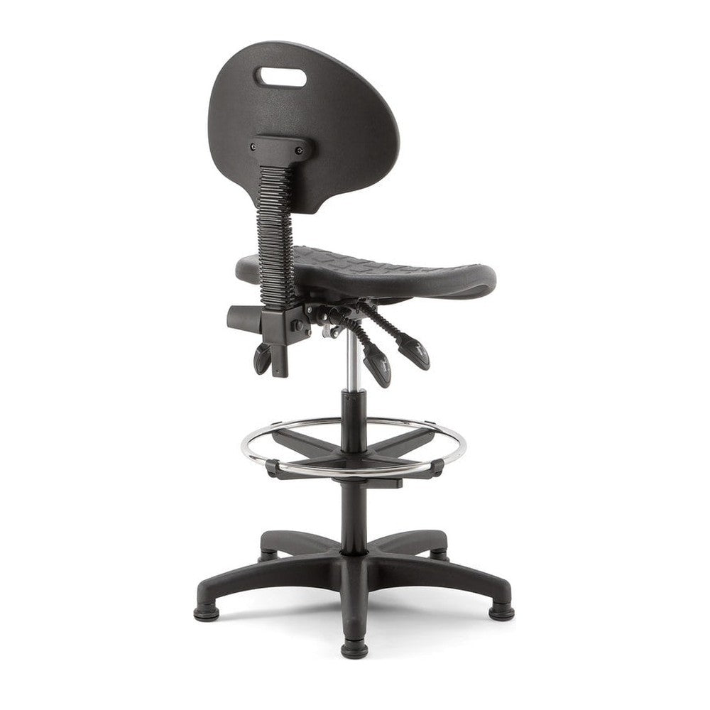 Sgabello TEKNIK 03 Linea Fabbrica in poliuretano integrale nero — vista di tre quarti