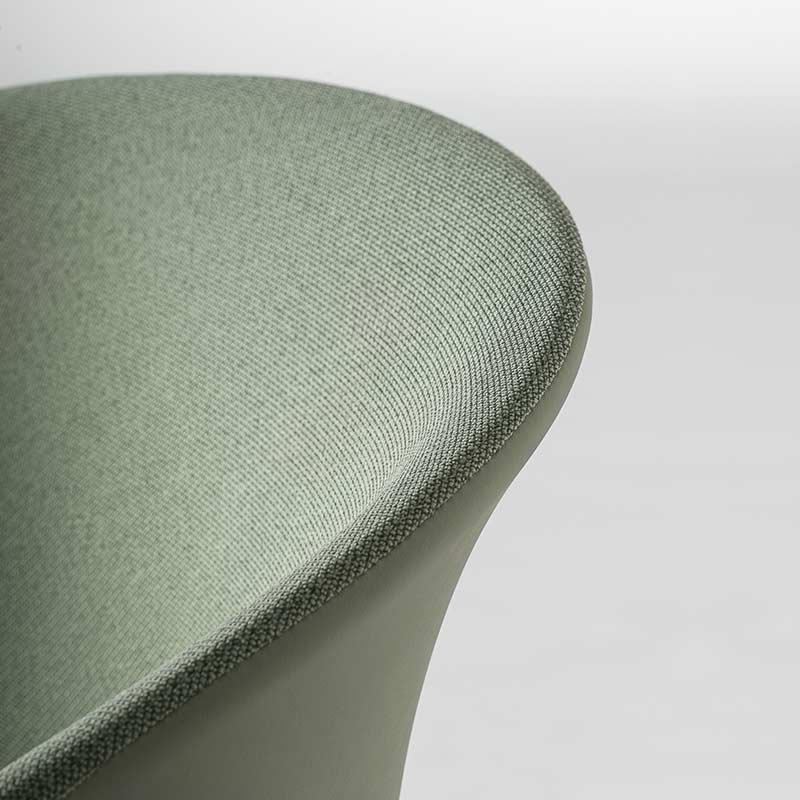Sedia Multiuso KICCA PLUS 4 GAMBE in LEGNO - Similpelle Kastel rivestita in similpelle a 4 gambe — dettaglio