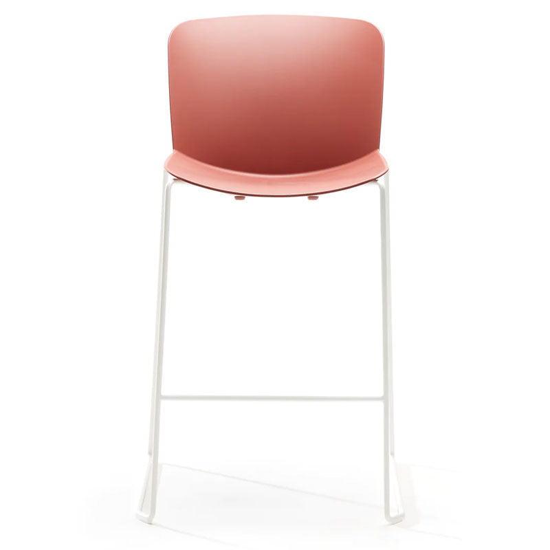 Sgabello con gambe a slitta LIBERA