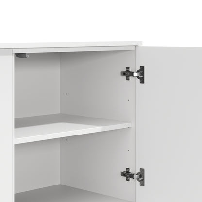 Interno della madia Frezza con ripiano spostabile e cerniere soft-closing