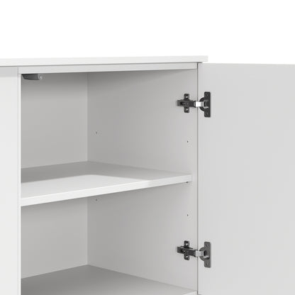 Interno della madia Frezza con ripiano spostabile e cerniere soft-closing