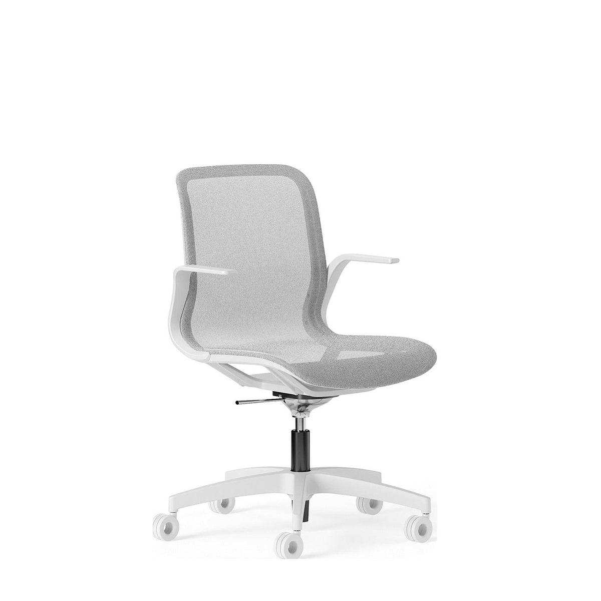 Sedia JODIE bianca con schienale basso e braccioli, base a 5 razze in nylon bianco con ruote, vista di tre quarti
