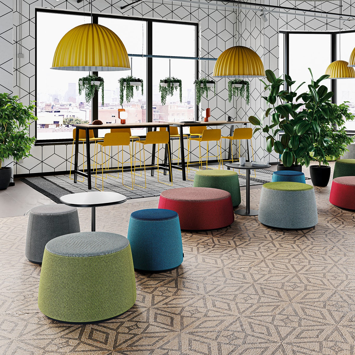 Pouf C1.8 Frezza colorati in un'area break di un ufficio