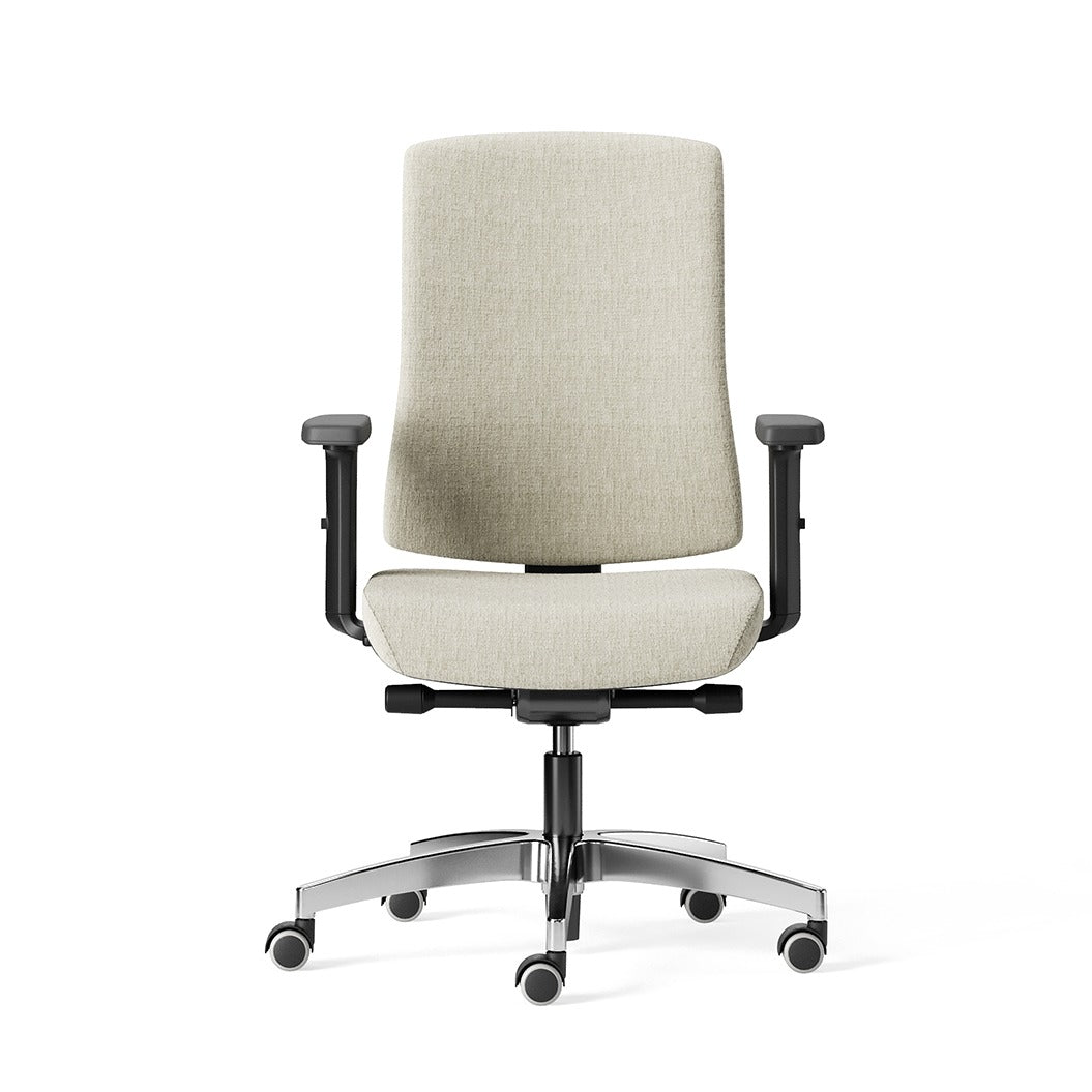Sedia operativa KIKU Black Fabric Frezza con schienale imbottito e braccioli, vista frontale