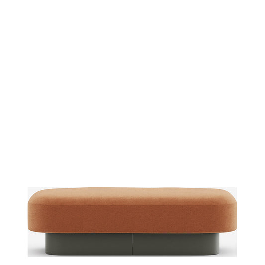 Pouf AFINA Frezza da due posti in tessuto arancione con base in metallo curvato verde