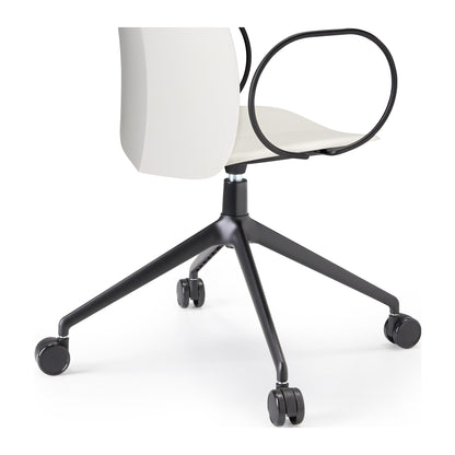 Poltroncina MENTHA con ruote e braccioli Scab in tecnopolimero rigenerato colore lino