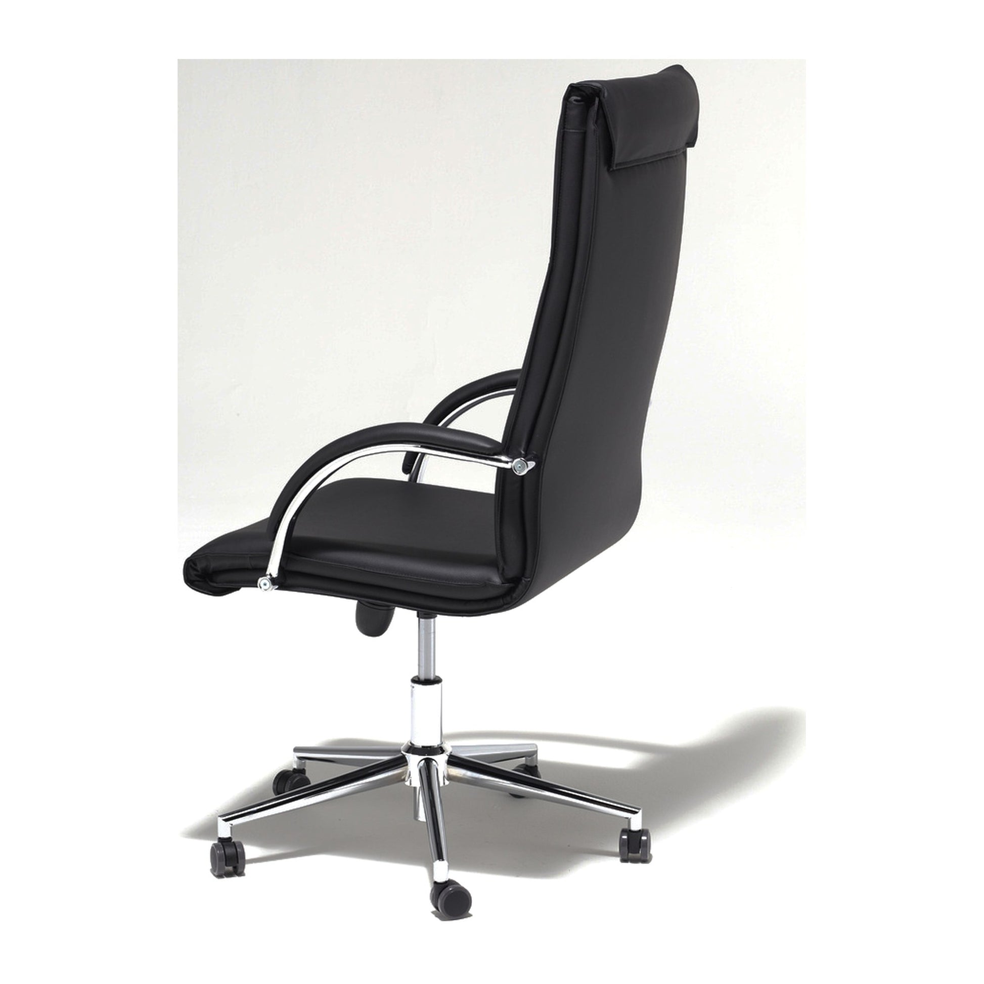Sedia direzionale CROMA H QUICK MStyle in similpelle nera, vista posteriore