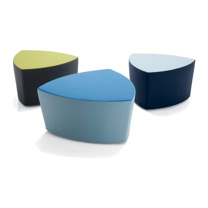 Pouf KENSHO Kastel triangolari in tessuto, quattro colori accostati