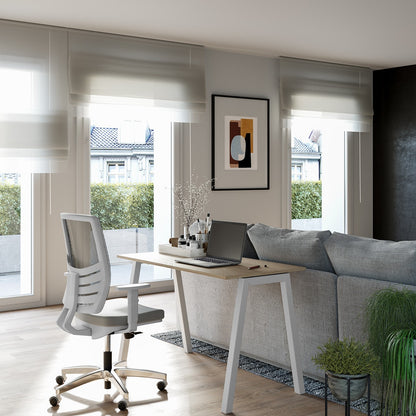 Scrivania POP ACE Frezza in un ambiente home office con seduta operativa