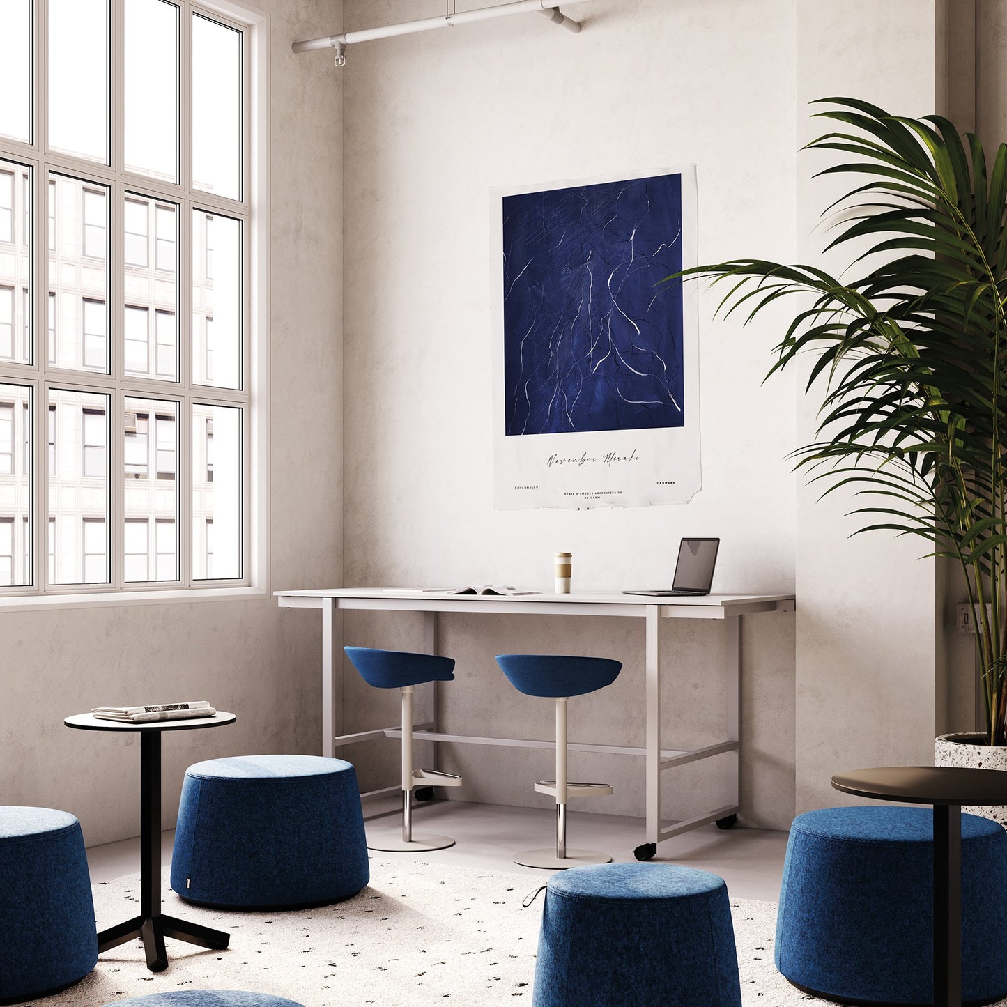 Tavolo alto BE.1 Frezza con sgabelli blu in un open space