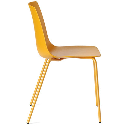 Sedia YO PLASTIC Frezza vista di profilo con cuscino applicato