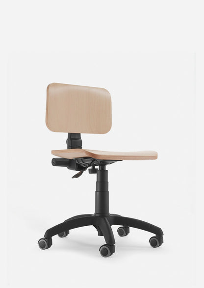 Sedia tecnica WOODY MStyle con sedile e schienale in multistrato di faggio verniciato naturale, base a 5 razze in nylon su ruote